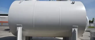 Горизонтальные металлические резервуары для хранения нефтепродуктов