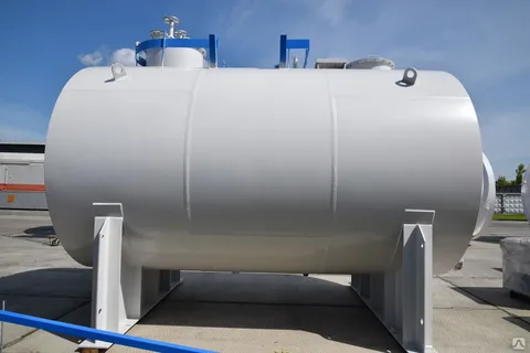 Горизонтальные металлические резервуары для хранения нефтепродуктов